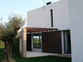 Vivienda Unifamiliar en el Ampurdan, MOSERMURARQUITECTURA S.L.P. MOSERMURARQUITECTURA S.L.P. Detached home