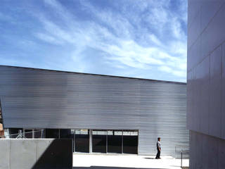 IES MATADEPERA, MOSERMURARQUITECTURA S.L.P. MOSERMURARQUITECTURA S.L.P. فيلا