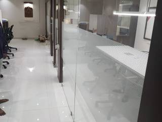 BHADRESHBHAI KHAMAR KEGAN(office interior) , 'A' DESIGN ASSOCIATES 'A' DESIGN ASSOCIATES Bedrijfsruimten