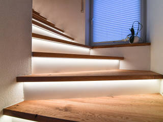 stairway renovation, edictum - UNIKAT MOBILIAR edictum - UNIKAT MOBILIAR Stairs Granite Amber/Gold