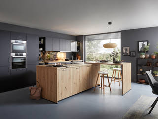 Design-Küche von Contur mit Kochinsel, Spitzhüttl Home Company Spitzhüttl Home Company Moderne Küchen