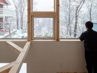 北窓の家, 富谷洋介建築設計 富谷洋介建築設計 Stairs