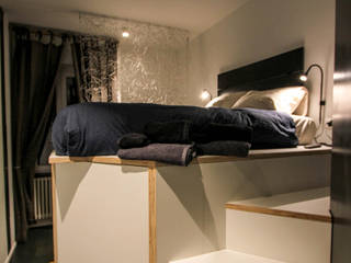 Small & cosy house in Milano, ibedi laboratorio di architettura ibedi laboratorio di architettura Small bedroom Wood White