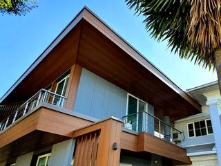 R-HOUSE, VIJIT-PISADA VIJIT-PISADA 一戸建て住宅 木材・プラスチック複合ボード ブラウン