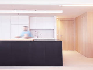 BEACH APARTMENT, Jofre Roca Taller d'Arquitectura Jofre Roca Taller d'Arquitectura Modern style kitchen