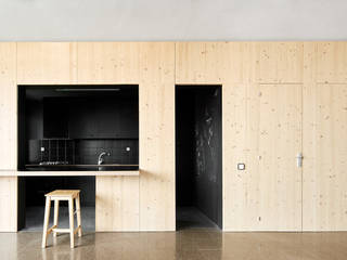 90PAD Reforma interior de pis a Sabadell, Vallribera Arquitectes Vallribera Arquitectes Built-in kitchens Wood Black