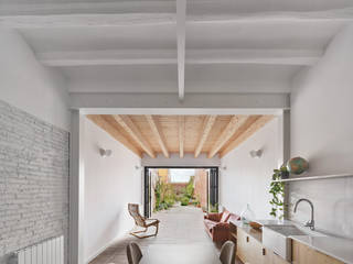 82SAN Reforma de casa entre mitgeres al centre de Terrassa, Vallribera Arquitectes Vallribera Arquitectes Mediterrane Esszimmer