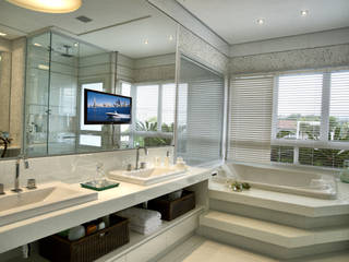 Residencia alto padrão , Bianka Mugnatto Design de Interiores Bianka Mugnatto Design de Interiores Salle de bain moderne Marbre Blanc