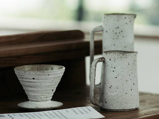 Rusty Glaze Coffee Filter and Jug, MUG & SNUG LTD MUG & SNUG LTD Cozinhas campestres Cerâmica