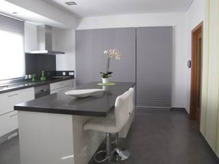 Leanfer Decorações de Interiores, leanfer Decorações lda leanfer Decorações lda Modern style kitchen Synthetic Brown