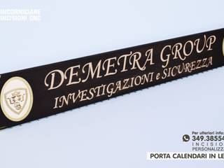 porta calendari personalizzato in legno massello, INCORNICIARE INCORNICIARE Case in stile mediterraneo
