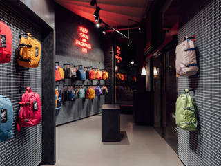 CATBAG concept store of urban backpacks - Neon Studioapart Interior & Product design Barcelona Powierzchnie handlowe Przestrzenie biurowe i magazynowe