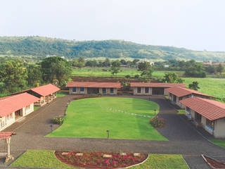 UTOPIA FARMSTAY, NASHIK, INDIA, uttara and adwait furniture uttara and adwait furniture Commercial spaces