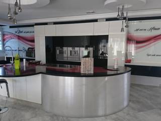 Khathu Popcorn & Coffee Bar, Tsitsikamma Designs (Pty)Ltd Tsitsikamma Designs (Pty)Ltd Kitchen units Engineered Wood Transparent