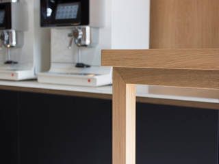 Rabobank Zwolle - pantry ontwerp, Plint interieurontwerp Plint interieurontwerp Oficinas Madera Acabado en madera
