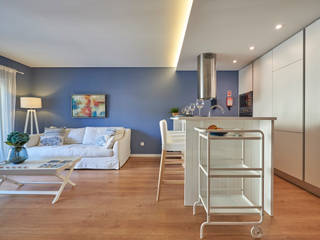 Apartamento Turístico Monte Estoril, Origem Arquitectos Origem Arquitectos مطابخ صغيرة خشب Wood effect