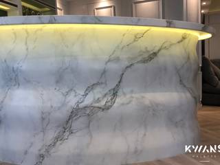 Hand painting marble on bar table in Lan Kwai Fong private club house, Kwan's Palette Limited Kwan's Palette Limited Tường & sàn phong cách kinh điển