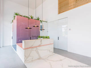 Clínica Dental Comisura, Pablo Muñoz Payá Arquitectos Pablo Muñoz Payá Arquitectos พื้นที่เชิงพาณิชย์