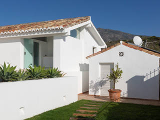 Villa Mijas-Mijas, Alejandro Giménez Architects Alejandro Giménez Architects Pondok taman