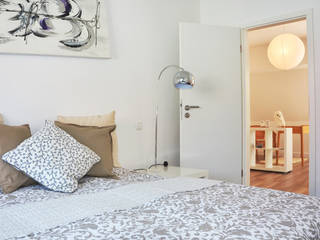 Detailverliebt und fröhlich: Home Staging in Jena, CBK Home CBK Home Modern style bedroom