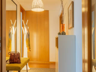 Apartamento em Matosinhos - SHI Studio Interior Design Corredores, halls e escadas modernos por ShiStudio Interior Design Moderno