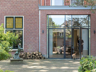 Transformatie van kantoor naar woonhuis, Kraal architecten Utrecht Kraal architecten Utrecht Modern houses