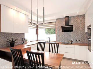 Kuchnia z orientalnym akcentem, MAXDESIGNER MAXDESIGNER Built-in kitchens Wood Wood effect