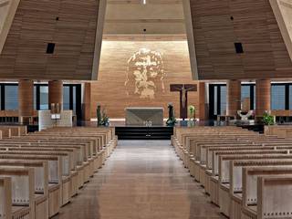 Chiesa Santo Volto, Torino, Falegnameria Fosca Falegnameria Fosca Commercial spaces Wood Wood effect