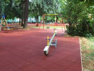 Pavimentazione antitrauma in gomma riciclata per gioco sicurezza bambini , Giwa Giwa Klasik Bahçe