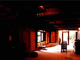 八代の町屋, ばん設計小材事務所 ばん設計小材事務所 Salas de estilo asiático Madera Acabado en madera