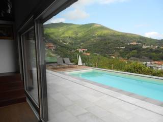 Serramenti nuovi per una villa con vista, Opendoor Italia Opendoor Italia uPVC windows