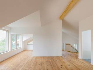 Kernsanierung und Aufstockung eines 2-Familienhauses in Bad Aibling, Moser Architektur Moser Architektur Moderne Kinderzimmer