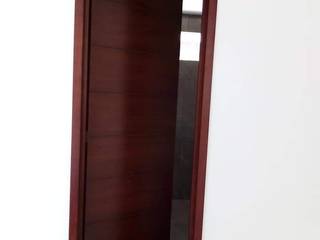 Puerta Principal y/o Intercommunicacion., Eika Design Eika Design Modern style doors Wood Wood effect