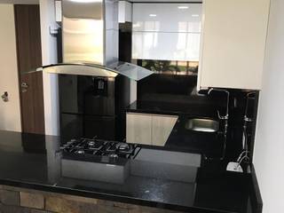 GRANITO NEGRO, MÁRMOL, MADERA Y PIEDRA S.A.S. MÁRMOL, MADERA Y PIEDRA S.A.S. Built-in kitchens Granite