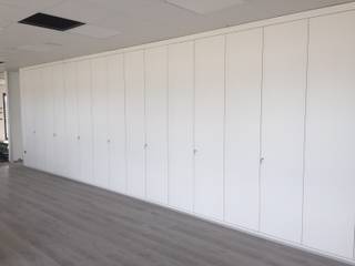Mamparas de Oficina, TABIQUES Y TECNOLOGIA MODULAR S.L TABIQUES Y TECNOLOGIA MODULAR S.L Commercial spaces MDF White