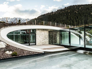 Alpenroyal Hotel, Hearts of Dolomites - Casseforme per la prefabbricazione, Arbloc Arbloc Espacios comerciales Concreto reforzado Blanco