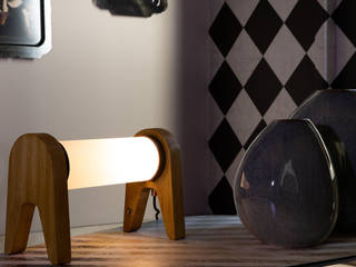 MELLA - Lampada da tavolo, brArtdesign brArtdesign Living roomLighting