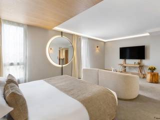 HOTEL COMPIEGNE, LINHA RECTA LINHA RECTA Phòng ngủ: thiết kế nội thất · bố trí · ảnh