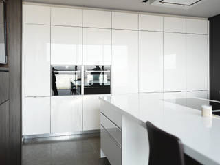 Agencement sur-mesure dans du neuf, RS.D Agencements RS.D Agencements Built-in kitchens