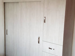 Closet corredizo Enigma, Cocinas y Closets Design Studio Cocinas y Closets Design Studio Vestidores modernos Tablero DM