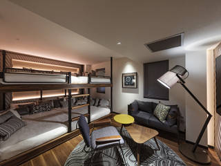GUEST ROOM -THE LIVELY HAKATA FUKUOKA-, 株式会社DESIGN STUDIO CROW 株式会社DESIGN STUDIO CROW Hotels Wood Grey