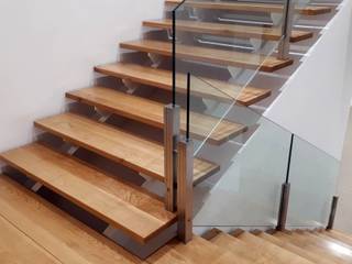 ESCALERA COMBINADA, SKALA D y D SKALA D y D Commercial spaces Solid Wood Multicolored