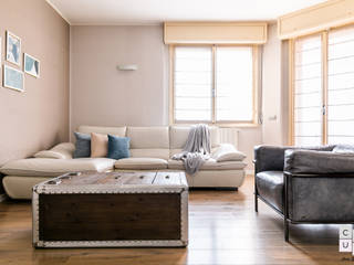 L'eleganza della semplicità, Co-Up Home Staging Co-Up Home Staging 现代客厅設計點子、靈感 & 圖片