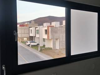 modern oleh Konfortec. Innovación puertas y ventanas, Modern