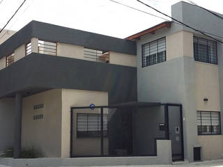 Casa J-1910, ELVARQUITECTOS ELVARQUITECTOS Modern Terrace Stone Brown