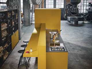 Außergewöhnliche Design-Küche von next125, Spitzhüttl Home Company Spitzhüttl Home Company Built-in kitchens Yellow