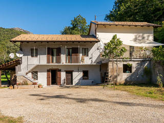 Casa nei Boschi, Fei Studio Associati Fei Studio Associati Rustic style houses