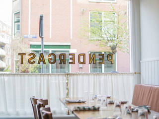 Pendergast, Amsterdam Signpainters Amsterdam Signpainters Commercial spaces Silver/Gold