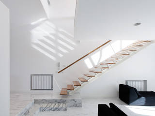 Bemposta House, Faro, Portugal, AAP - ASSOCIATED ARCHITECTS PARTNERSHIP AAP - ASSOCIATED ARCHITECTS PARTNERSHIP Stairs Marble