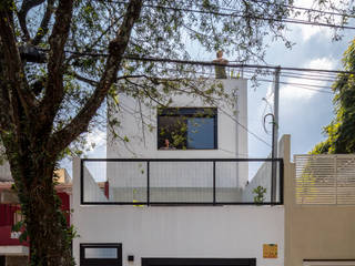 Casa Marcos e Julia, INÁ Arquitetura INÁ Arquitetura Casas unifamiliares